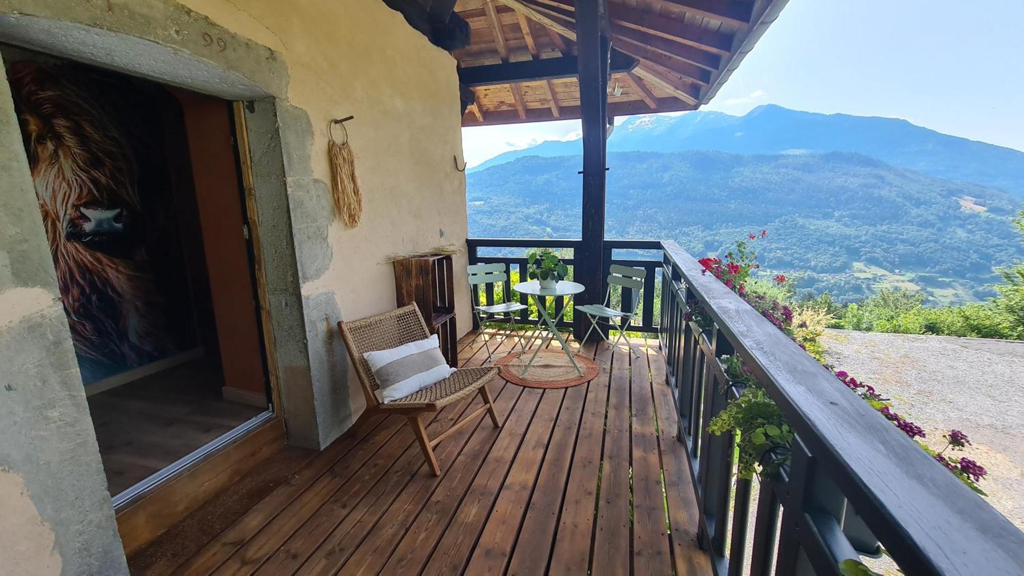 Bed and Breakfast Le Refuge Du Montagnard à Marthod Extérieur photo